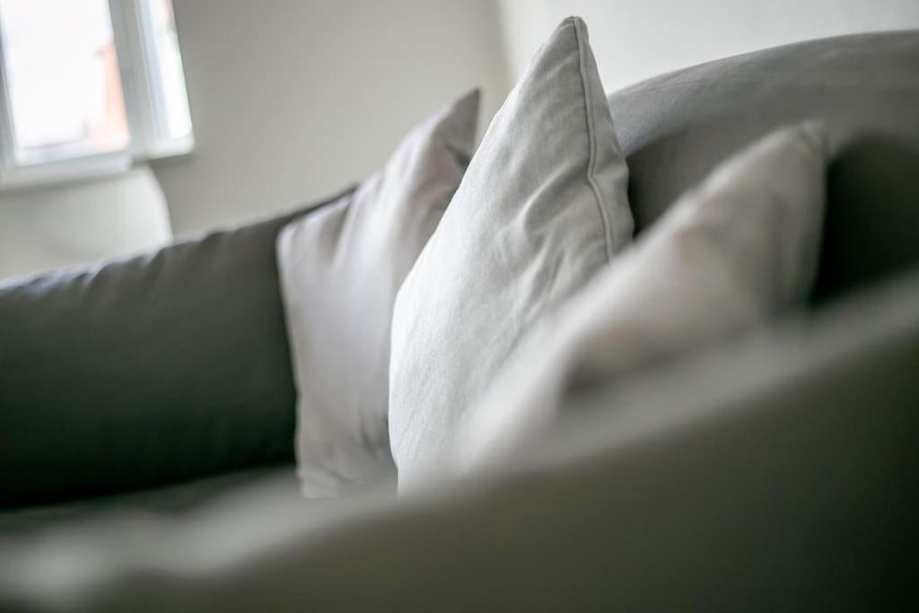 Appartamento Stylish Retreat In Leigh-On-Sea Southend-on-Sea Esterno foto